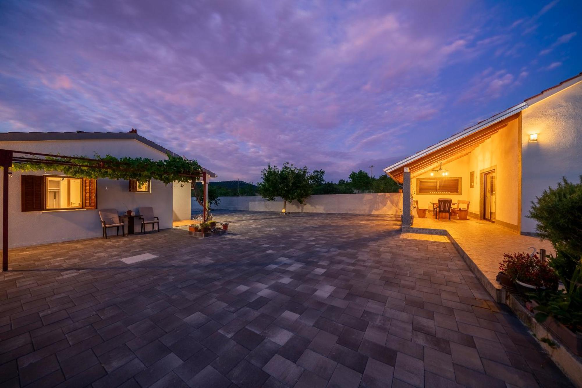 Casa Rural M&M Vodice Bagian luar foto