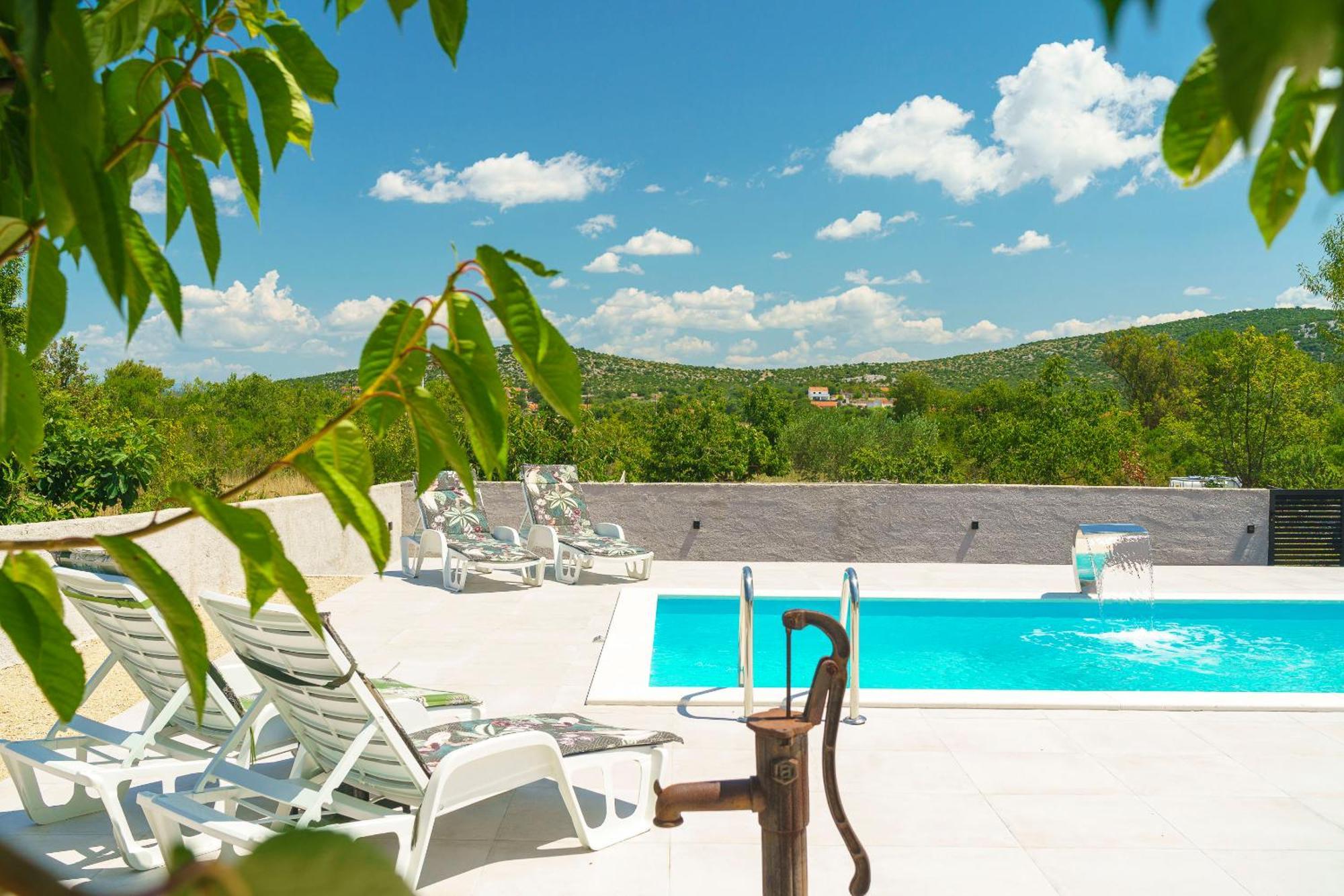 Casa Rural M&M Vodice Bagian luar foto